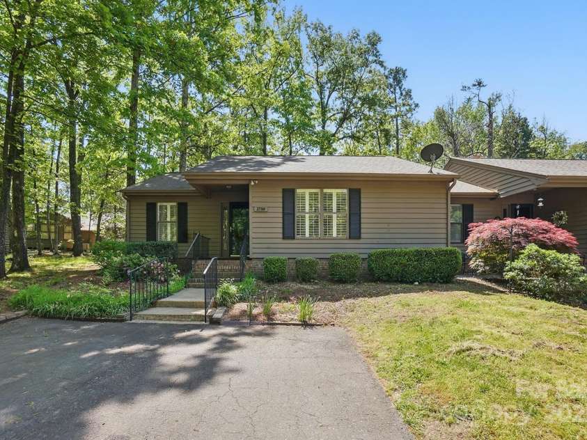 2710 Red Bud Lane, Fort Mill, SC 29715.  MLS# CAR4249291, YatesRealty ID 8172. 