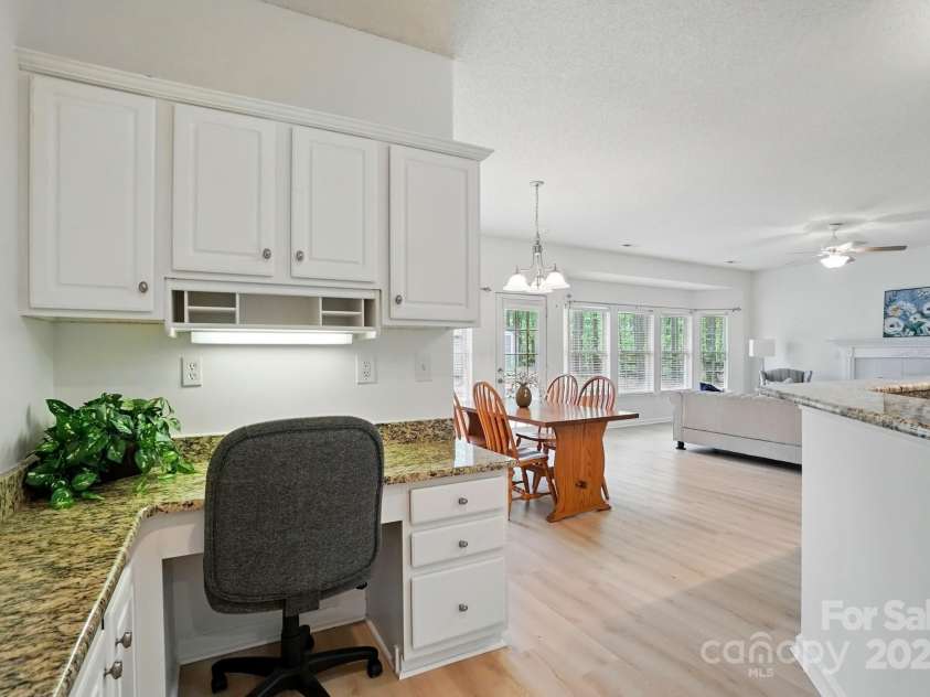 212 Kilborne Road, Mooresville, NC 28117.  MLS# CAR4245261, YatesRealty ID 8173. Built In Office/Command Center