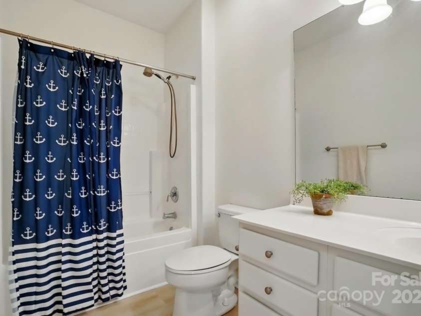 212 Kilborne Road, Mooresville, NC 28117.  MLS# CAR4245261, YatesRealty ID 8173. Full Bathroom