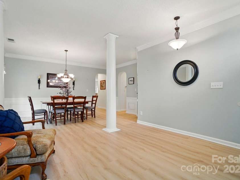 212 Kilborne Road, Mooresville, NC 28117.  MLS# CAR4245261, YatesRealty ID 8173. So Inviting