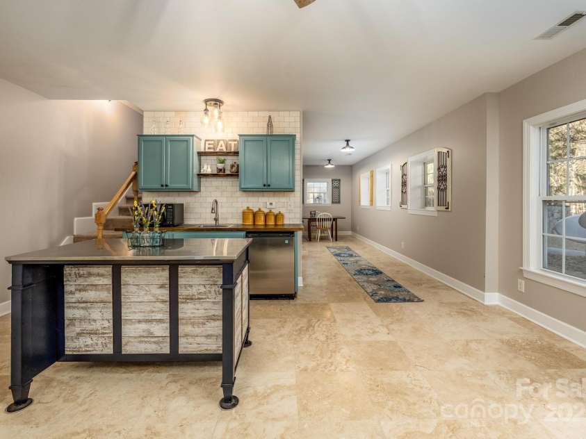 412 Wildlife Road, Troutman, NC 28166.  MLS# CAR4212088, YatesRealty ID 8174. Kitchenette