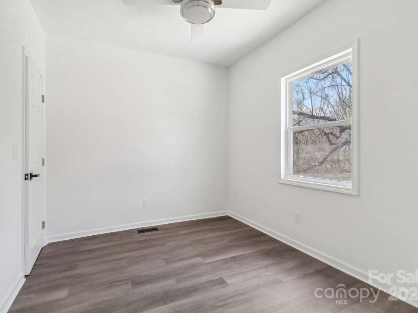 1156 9th Street, Lancaster, SC 29720.  MLS# CAR4233323, YatesRealty ID 8175. 