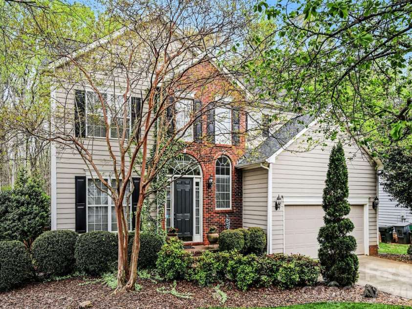 12329 Panthersville Drive, Charlotte, NC 28269.  MLS# CAR4362910, YatesRealty ID 8175. 