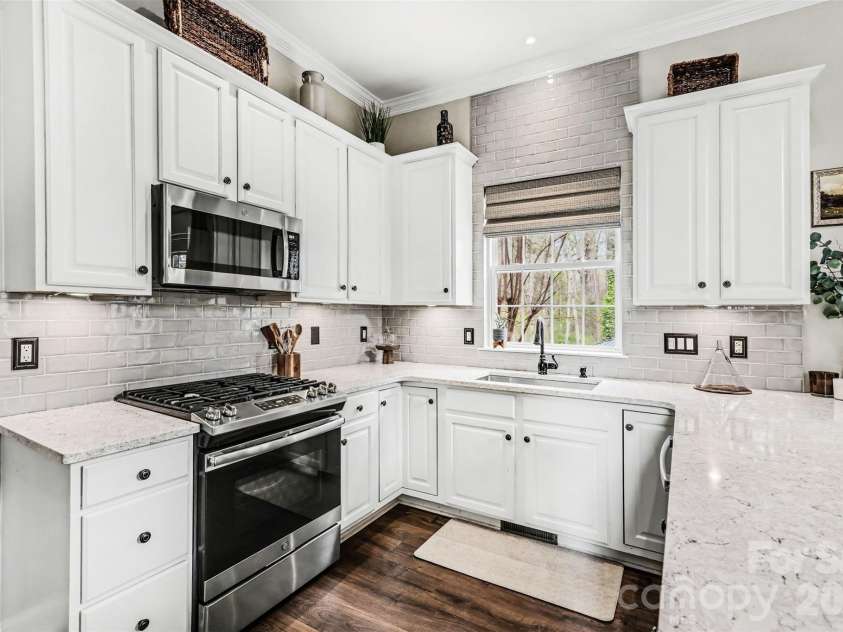 12329 Panthersville Drive, Charlotte, NC 28269.  MLS# CAR4362910, YatesRealty ID 8175. 