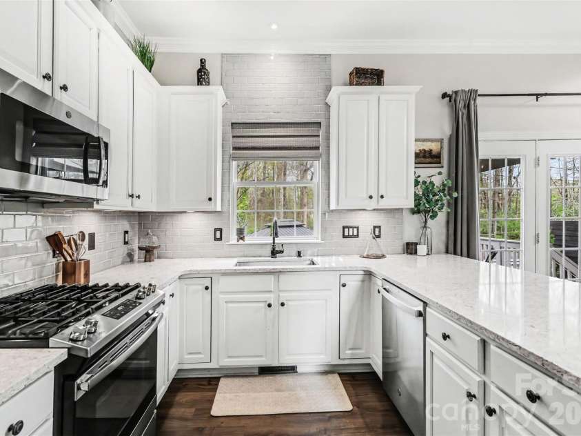 12329 Panthersville Drive, Charlotte, NC 28269.  MLS# CAR4362910, YatesRealty ID 8175. 