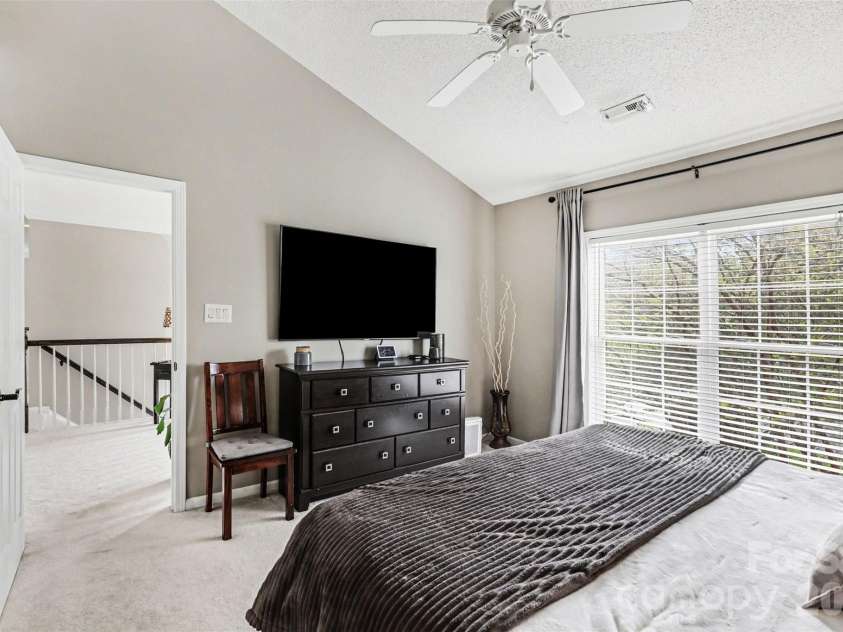 12329 Panthersville Drive, Charlotte, NC 28269.  MLS# CAR4362910, YatesRealty ID 8175. 