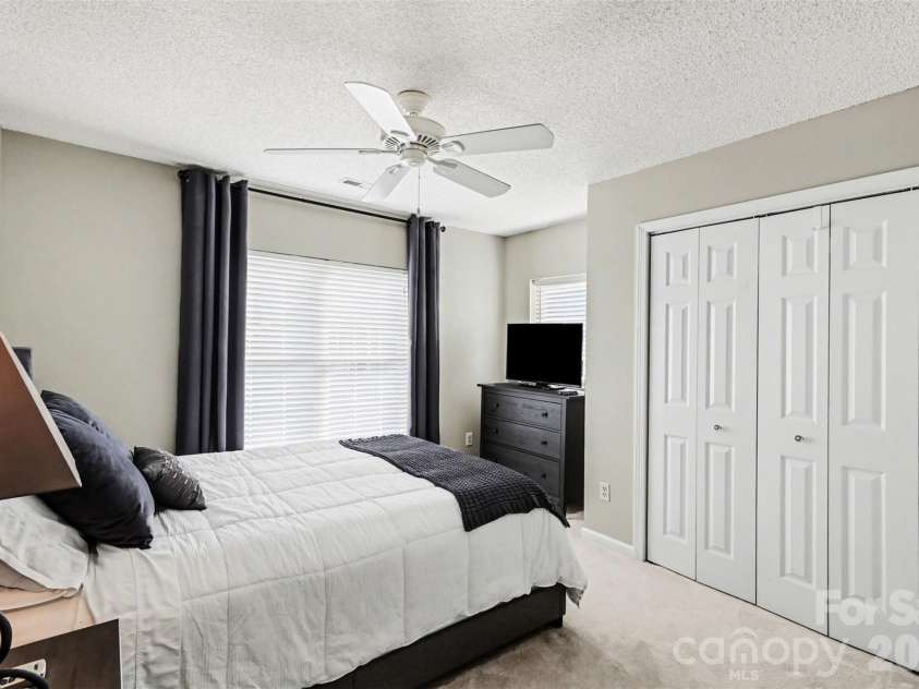 12329 Panthersville Drive, Charlotte, NC 28269.  MLS# CAR4362910, YatesRealty ID 8175. 