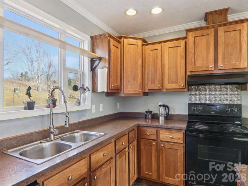 3195 Clear Creek Road, Hendersonville, NC 28792.  MLS# CAR4333995, YatesRealty ID 8176. 