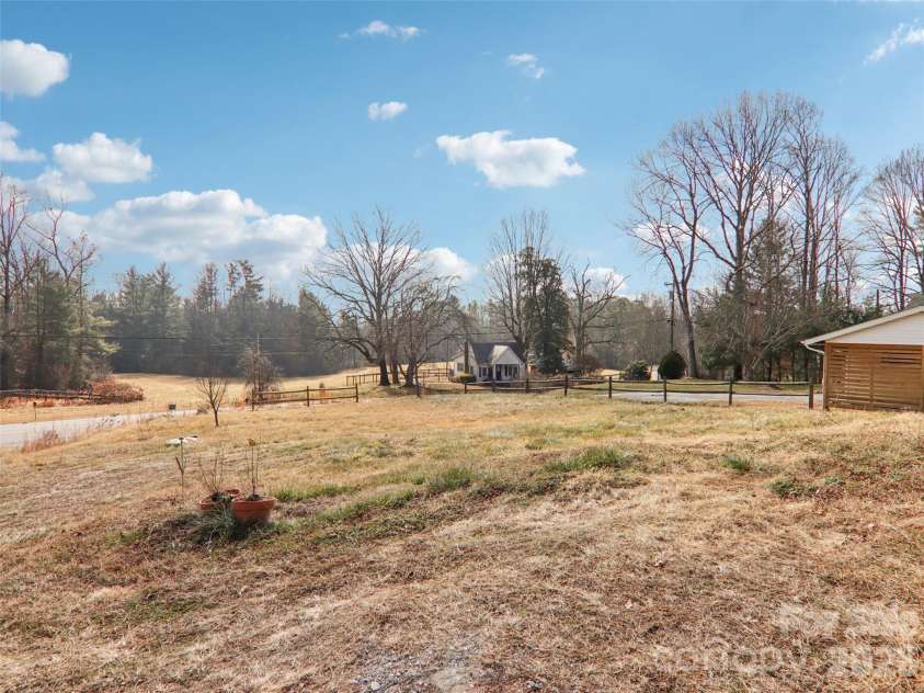 3195 Clear Creek Road, Hendersonville, NC 28792.  MLS# CAR4333995, YatesRealty ID 8176. 