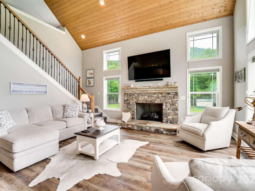 817 Mica City Road, Franklin, NC 28734.  MLS# CAR4214885, YatesRealty ID 8176. 