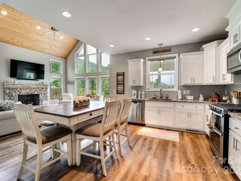 817 Mica City Road, Franklin, NC 28734.  MLS# CAR4214885, YatesRealty ID 8176. 