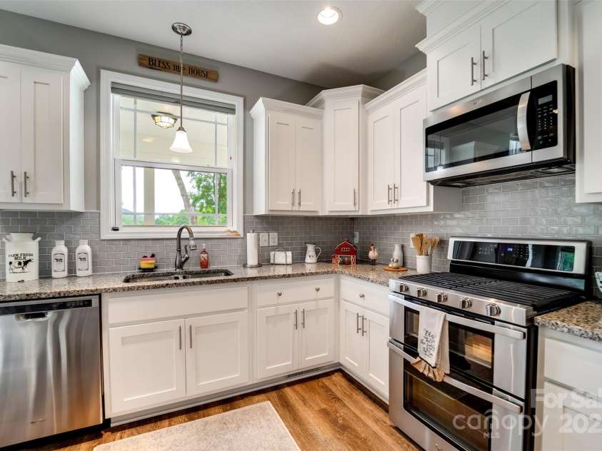 817 Mica City Road, Franklin, NC 28734.  MLS# CAR4214885, YatesRealty ID 8176. 