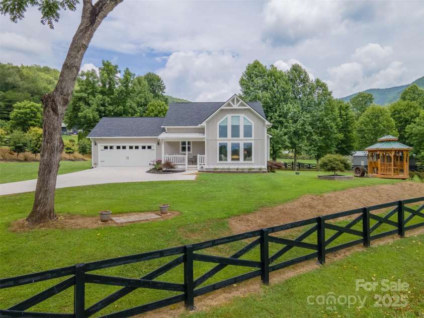 817 Mica City Road, Franklin, NC 28734.  MLS# CAR4214885, YatesRealty ID 8176. 