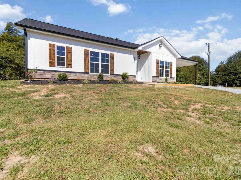 2605 Mt Prospect Road, Chester, SC 29706.  MLS# CAR4301856, YatesRealty ID 8177. 