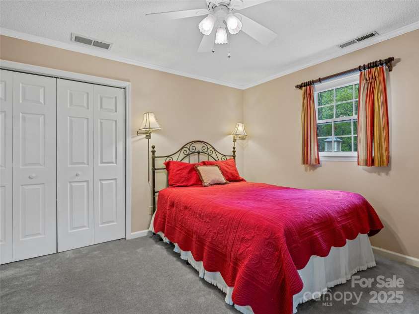 4 Hickory Creek Court, Arden, NC 28704.  MLS# CAR4250860, YatesRealty ID 8177. 