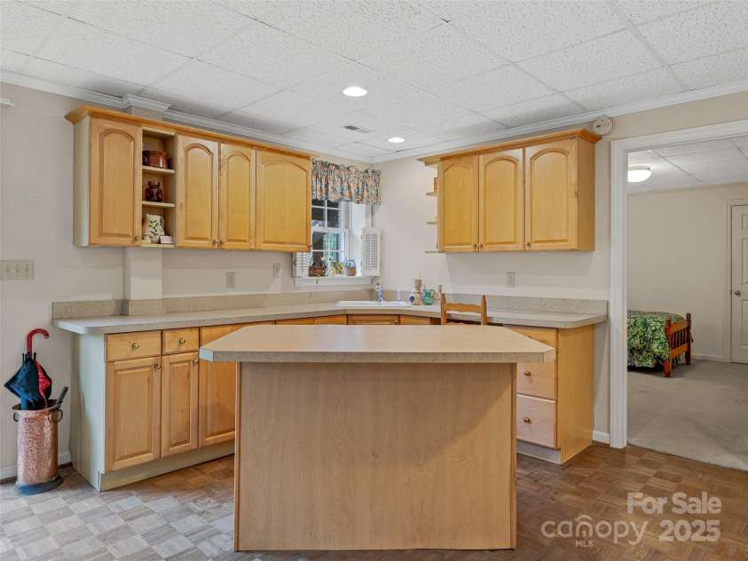 4 Hickory Creek Court, Arden, NC 28704.  MLS# CAR4250860, YatesRealty ID 8177. 