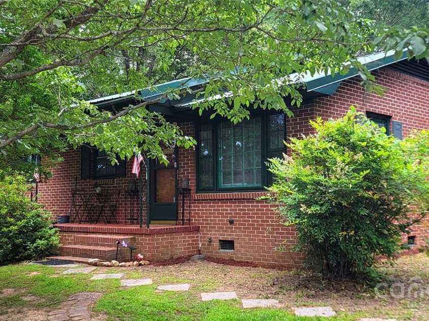 3702 Jonesville Lockhart Highway, Union, SC 29739.  MLS# CAR4270162, YatesRealty ID 818. 