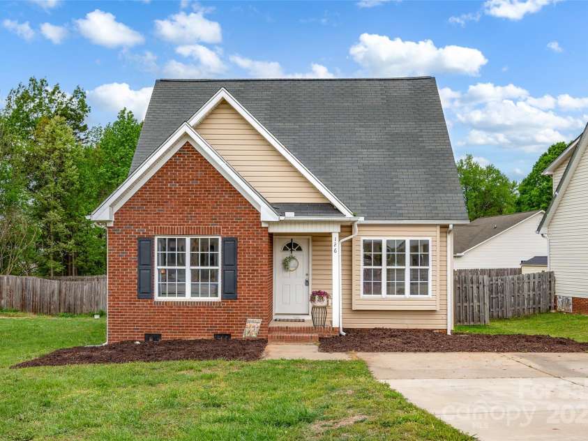 126 Newsome Road, Salisbury, NC 28146.  MLS# CAR4246225, YatesRealty ID 8180. Welcome home to 126 Newsome Rd.