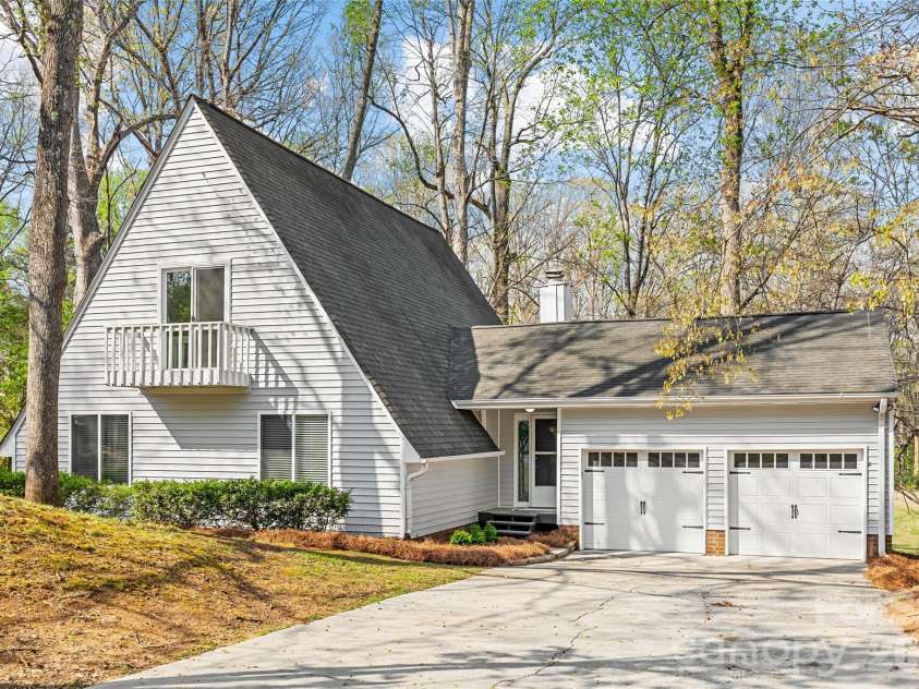 9406 Fairway Ridge Road, Charlotte, NC 28277.  MLS# CAR4358704, YatesRealty ID 8180. 