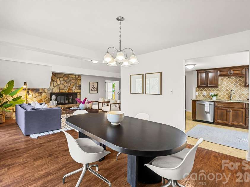 9406 Fairway Ridge Road, Charlotte, NC 28277.  MLS# CAR4358704, YatesRealty ID 8180. 