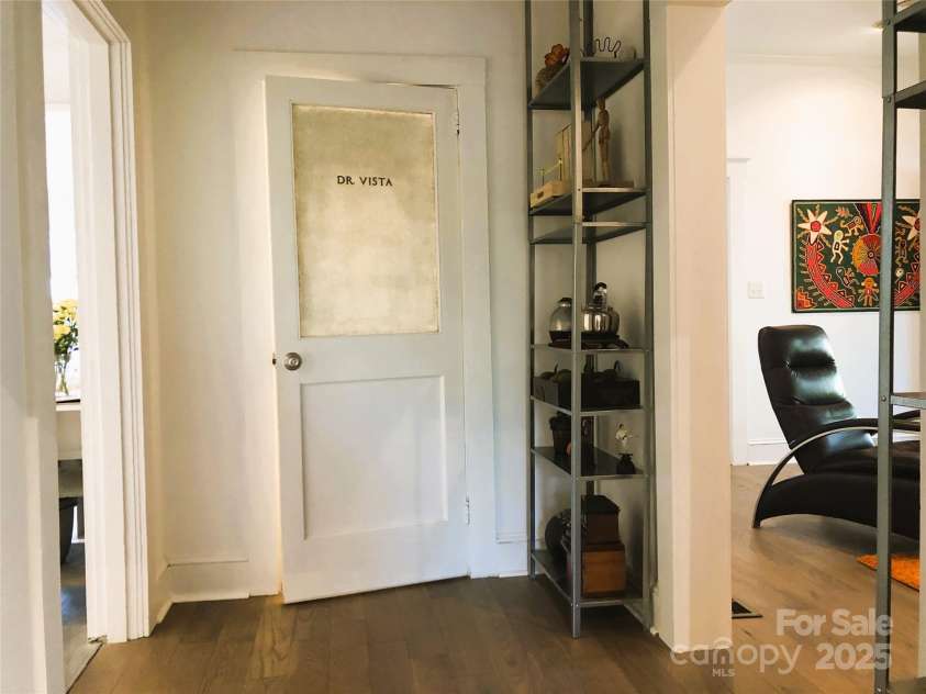 1000 35th Street, Charlotte, NC 28205.  MLS# CAR4244856, YatesRealty ID 8181. 