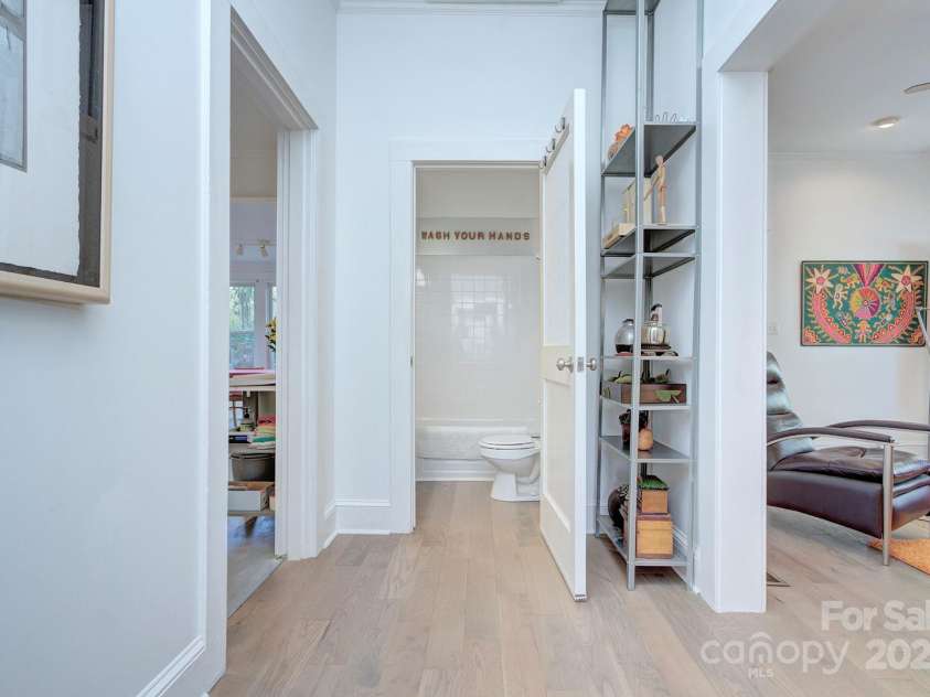 1000 35th Street, Charlotte, NC 28205.  MLS# CAR4244856, YatesRealty ID 8181. 