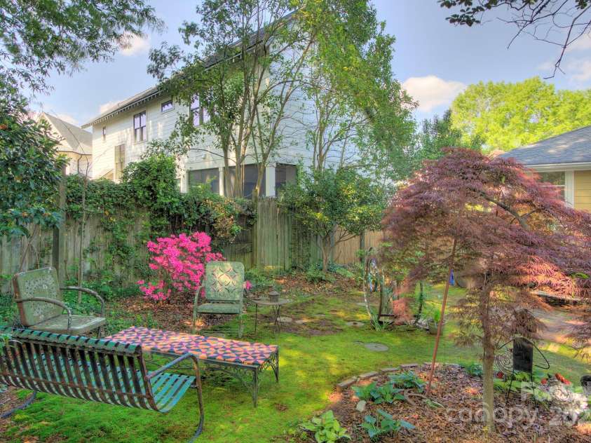 1000 35th Street, Charlotte, NC 28205.  MLS# CAR4244856, YatesRealty ID 8181. 