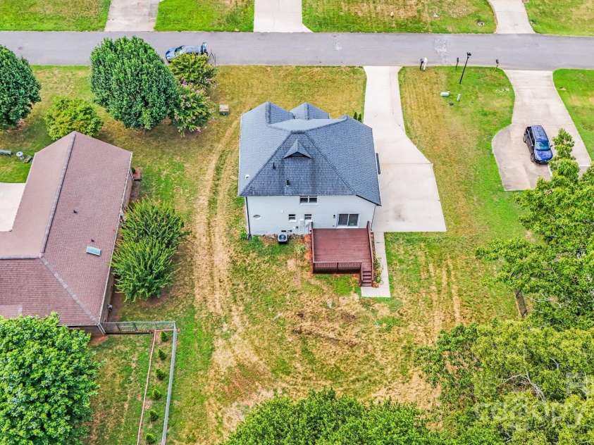 144 Walking Horse Run, Stanley, NC 28164.  MLS# CAR4288143, YatesRealty ID 8182. 