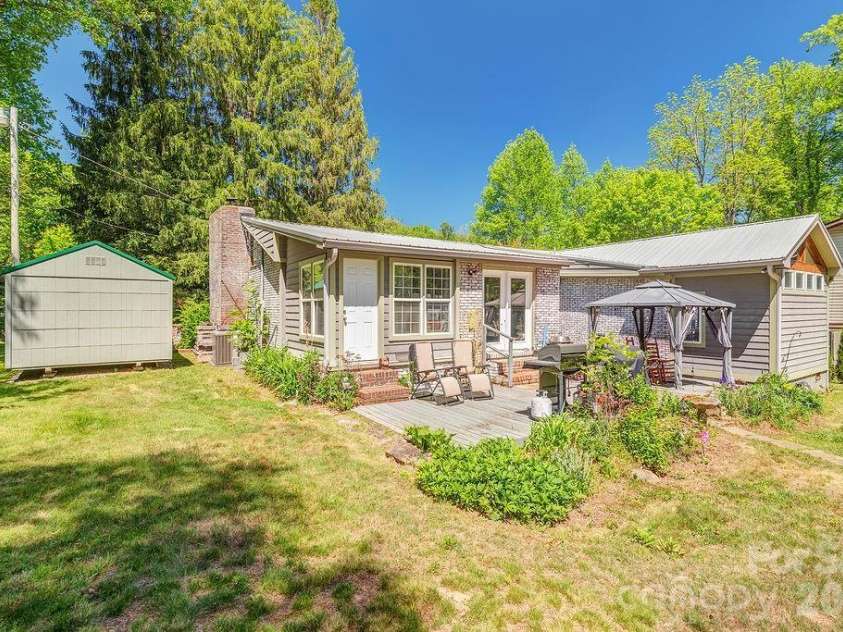 2143 Pisgah Highway, Candler, NC 28715.  MLS# CAR4266869, YatesRealty ID 8183. 