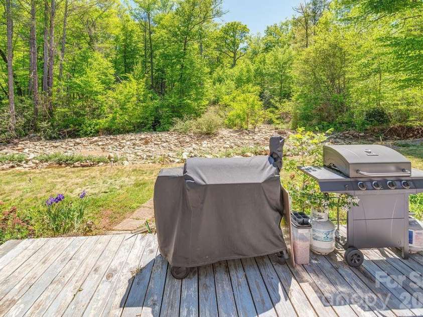 2143 Pisgah Highway, Candler, NC 28715.  MLS# CAR4266869, YatesRealty ID 8183. 