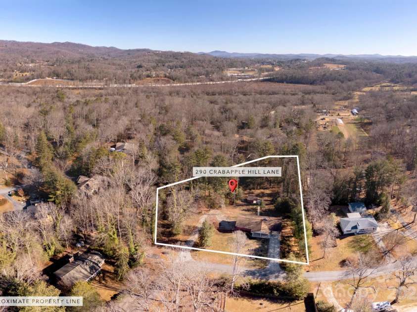 290 Crabapple Hill Lane, Hendersonville, NC 28792.  MLS# CAR4330839, YatesRealty ID 8184. 