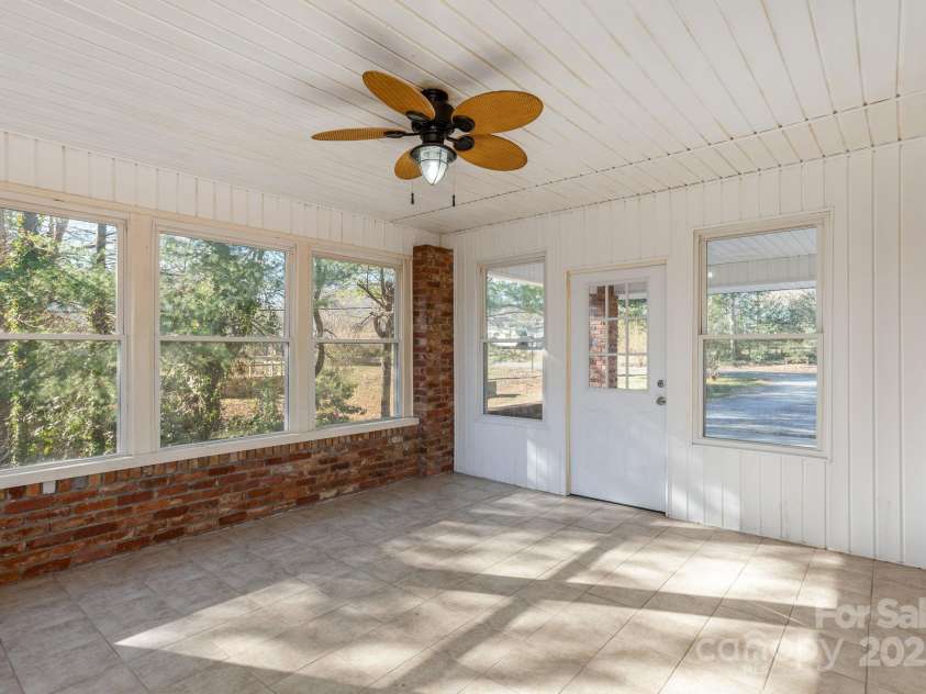 290 Crabapple Hill Lane, Hendersonville, NC 28792.  MLS# CAR4330839, YatesRealty ID 8184. 