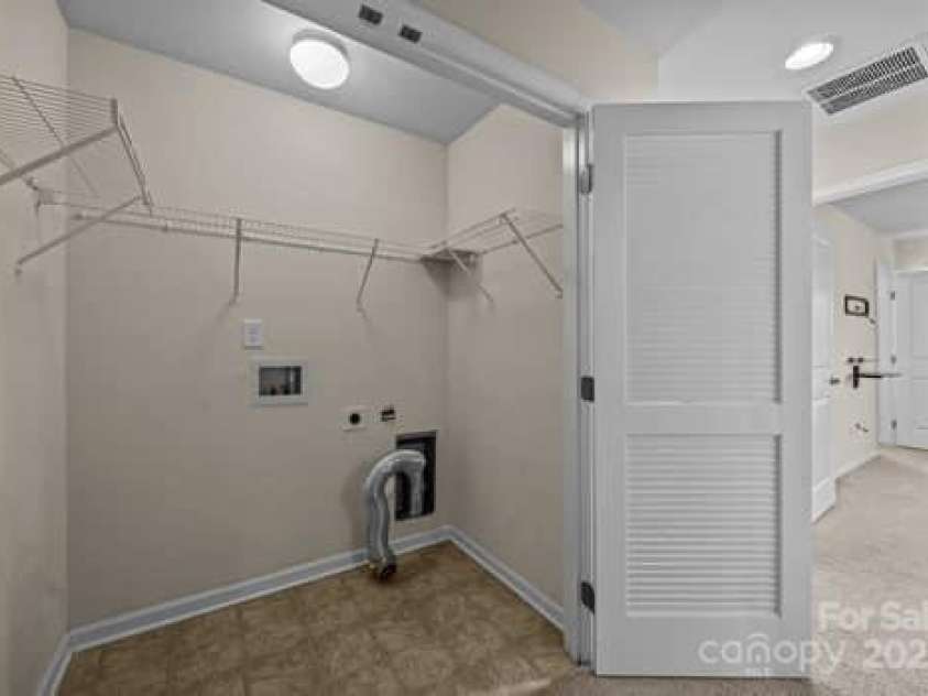 11142 Jc Murray Drive, Concord, NC 28027.  MLS# CAR4226944, YatesRealty ID 8185. Laundry Closet