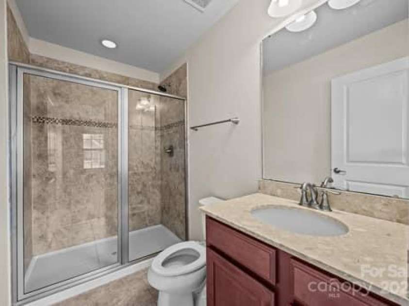 11142 Jc Murray Drive, Concord, NC 28027.  MLS# CAR4226944, YatesRealty ID 8185. Primary Bath