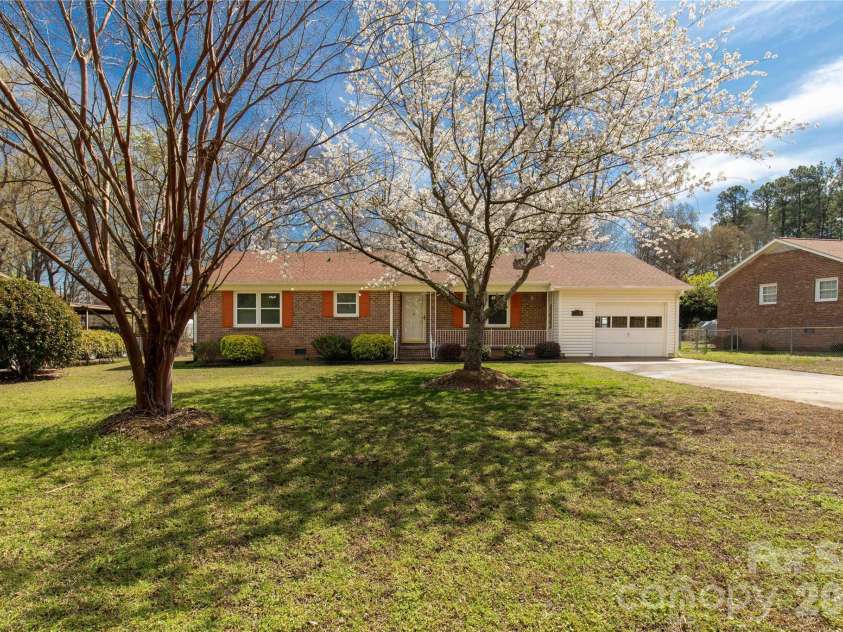 3134 Barney Rhett Circle, Rock Hill, SC 29732.  MLS# CAR4359168, YatesRealty ID 8185. 