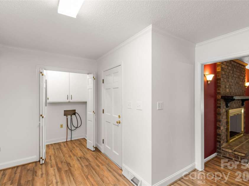 3134 Barney Rhett Circle, Rock Hill, SC 29732.  MLS# CAR4359168, YatesRealty ID 8185. Kitchen