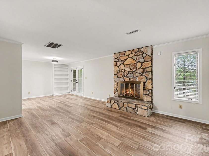 1036 Wexford Place, Concord, NC 28027.  MLS# CAR4346677, YatesRealty ID 8186. 