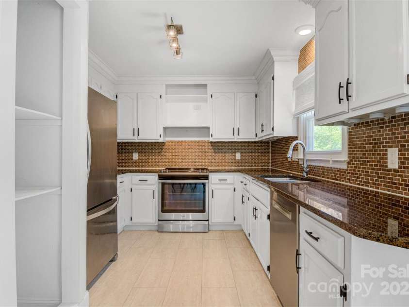 308 Southland Road, Huntersville, NC 28078.  MLS# CAR4249839, YatesRealty ID 8188. 