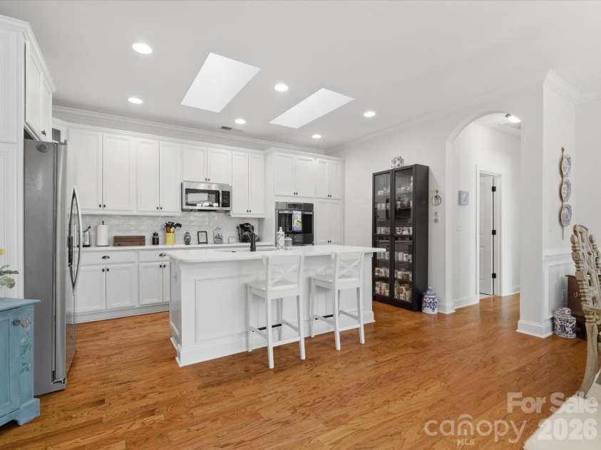 1180 Avalon Place, Matthews, NC 28104.  MLS# CAR4361510, YatesRealty ID 8189. 