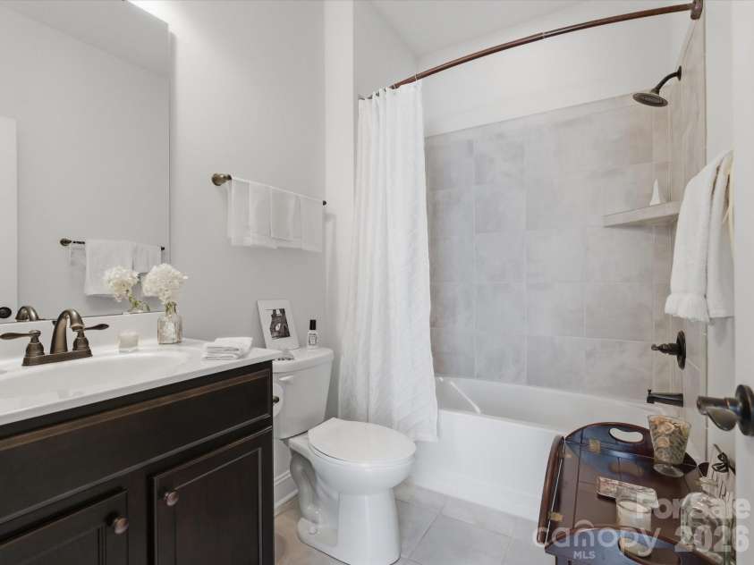 1180 Avalon Place, Matthews, NC 28104.  MLS# CAR4361510, YatesRealty ID 8189. 