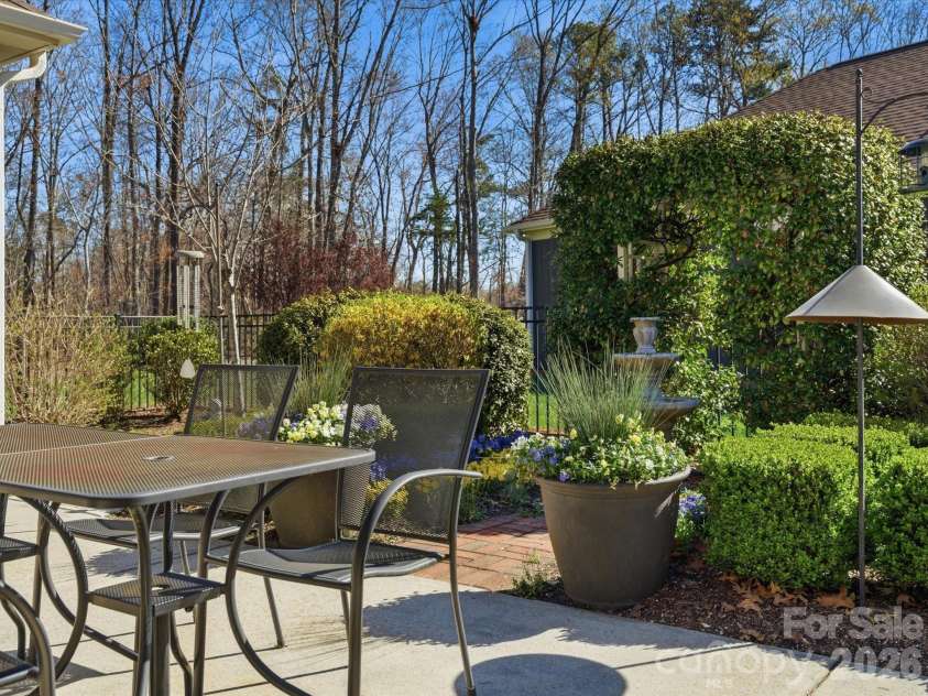 1180 Avalon Place, Matthews, NC 28104.  MLS# CAR4361510, YatesRealty ID 8189. 