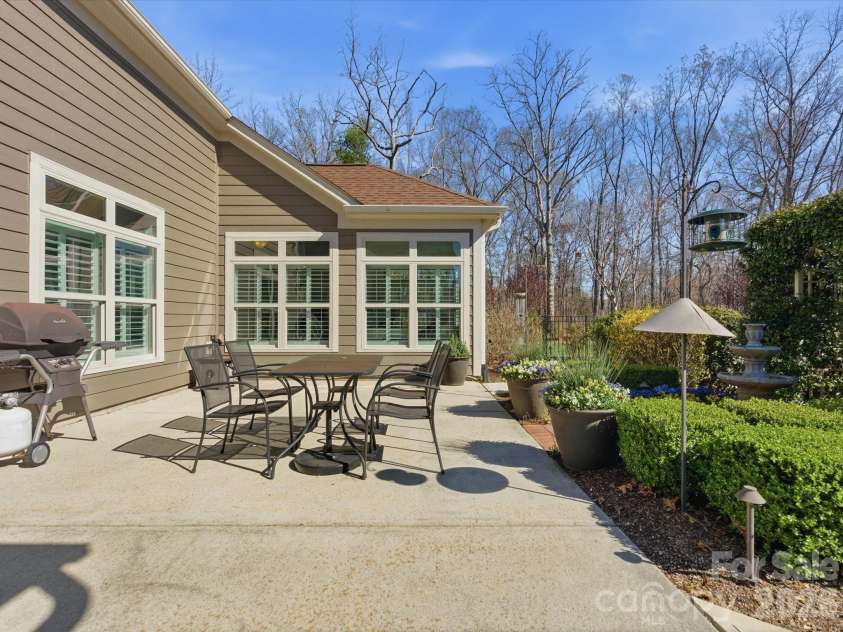 1180 Avalon Place, Matthews, NC 28104.  MLS# CAR4361510, YatesRealty ID 8189. 