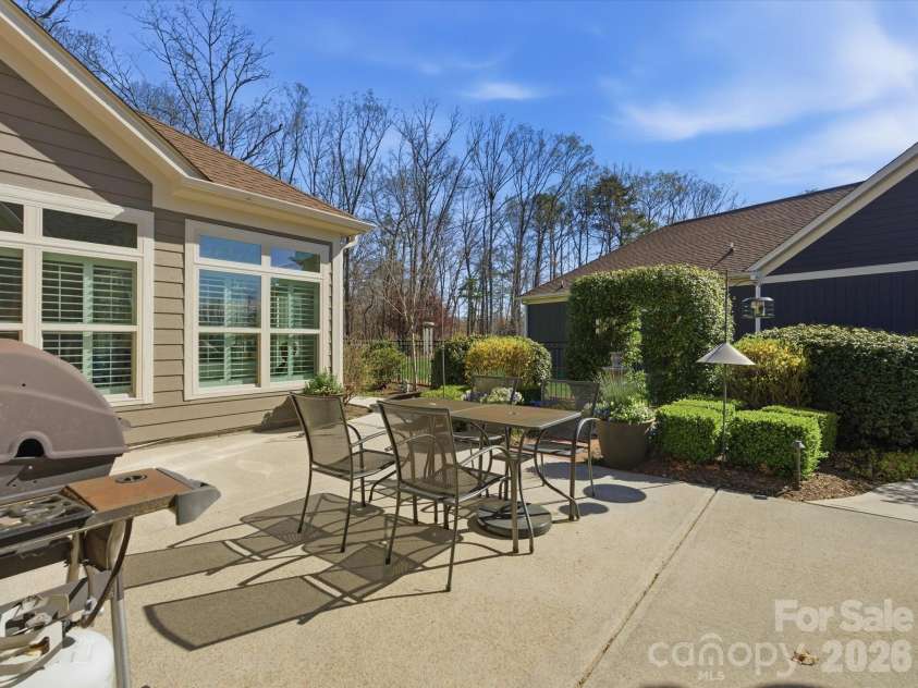 1180 Avalon Place, Matthews, NC 28104.  MLS# CAR4361510, YatesRealty ID 8189. 