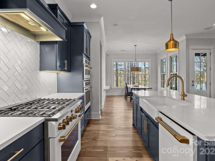 302 Ambleside Village Lane, Davidson, NC 28036.  MLS# CAR4228378, YatesRealty ID 8189. 