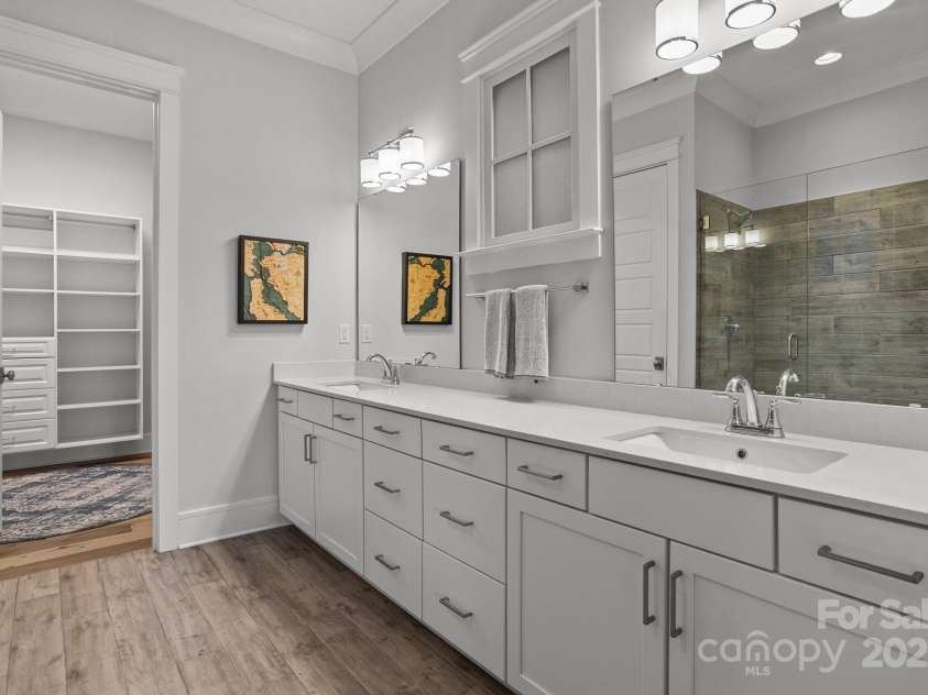 302 Ambleside Village Lane, Davidson, NC 28036.  MLS# CAR4228378, YatesRealty ID 8189. 