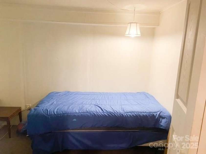 25 Highland Street, Weaverville, NC 28787.  MLS# CAR4322987, YatesRealty ID 819. 