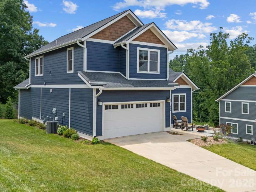 111 Ellis Lane, Arden, NC 28704.  MLS# CAR4362582, YatesRealty ID 8190. This home is ready for its next chapter