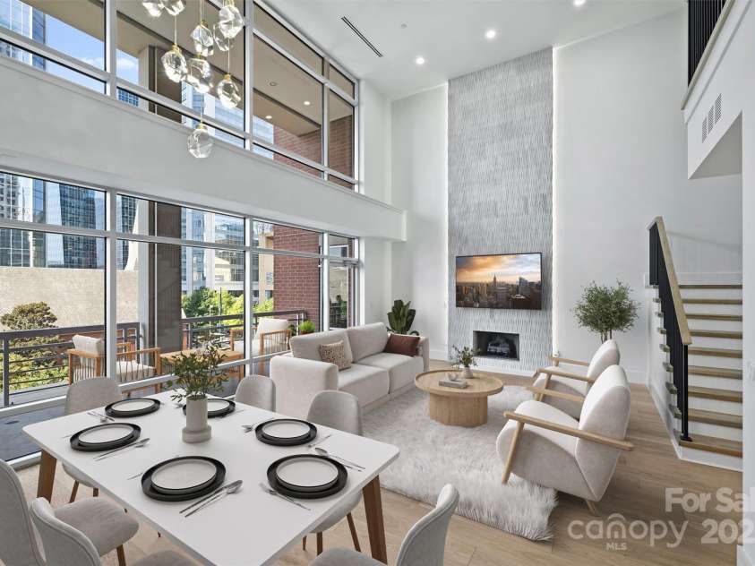 435 Tryon Street, Charlotte, NC 28202.  MLS# CAR4309811, YatesRealty ID 8190. 