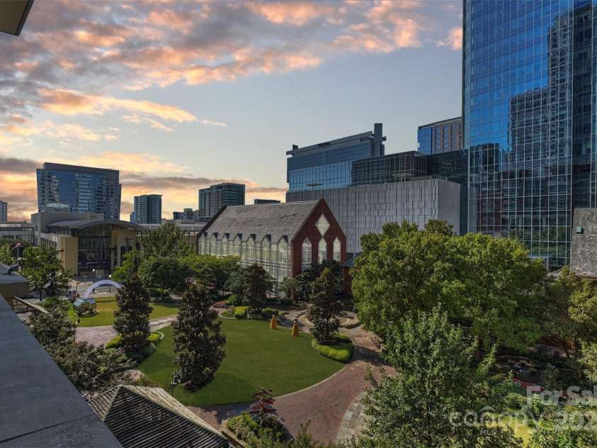 435 Tryon Street, Charlotte, NC 28202.  MLS# CAR4309811, YatesRealty ID 8190. 