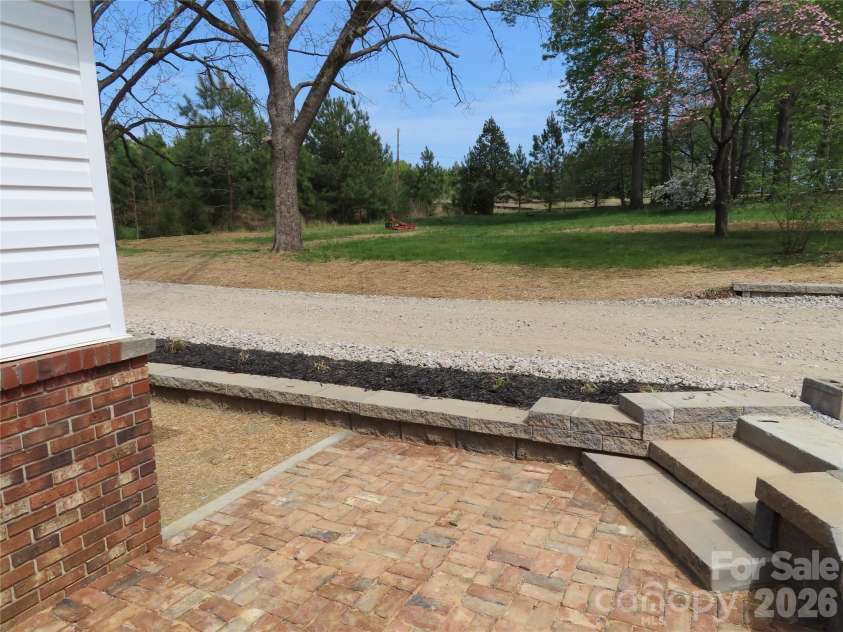 3095 Hillcrest Road, York, SC 29745.  MLS# CAR4364094, YatesRealty ID 8191. 